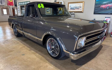 Chevrolet-C10-Pickup-1968-Brown-Brown-483-2