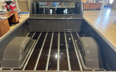 Chevrolet-C10-Pickup-1968-Brown-Brown-483-5