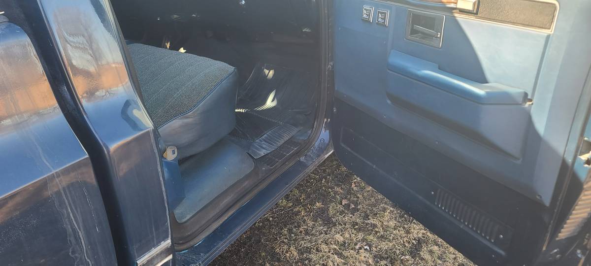 Chevrolet-C10-lwb-pickup-scottsdale-1986-blue-186683-11