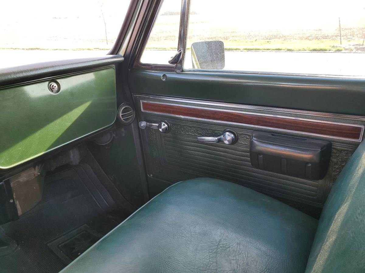 Chevrolet-C10-pickup-1971-green-46669-6