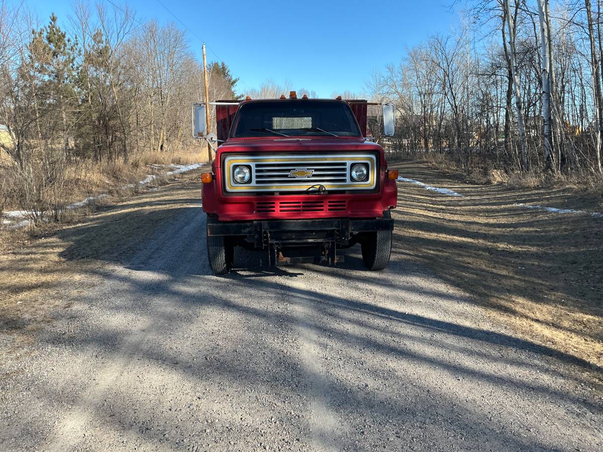 Chevrolet-C6-6000-medium-duty-medium-conventional-1986-red-12276-10