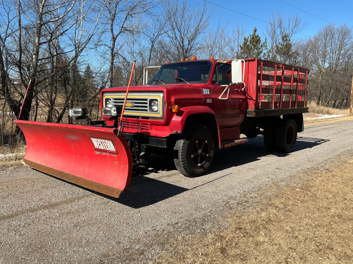 Chevrolet-C6-6000-medium-duty-medium-conventional-1986-red-12276