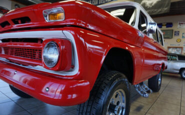 Chevrolet-CK-10-Suburban-1965-Red-Gray-81299-12