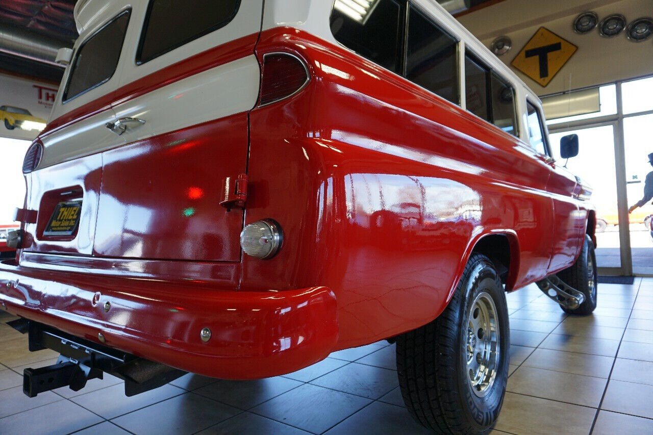 Chevrolet-CK-10-Suburban-1965-Red-Gray-81299-16