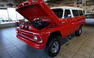 Chevrolet-CK-10-Suburban-1965-Red-Gray-81299-30