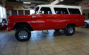 Chevrolet-CK-10-Suburban-1965-Red-Gray-81299-39