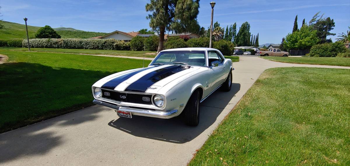 Chevrolet-Camaro-1968-white-72420