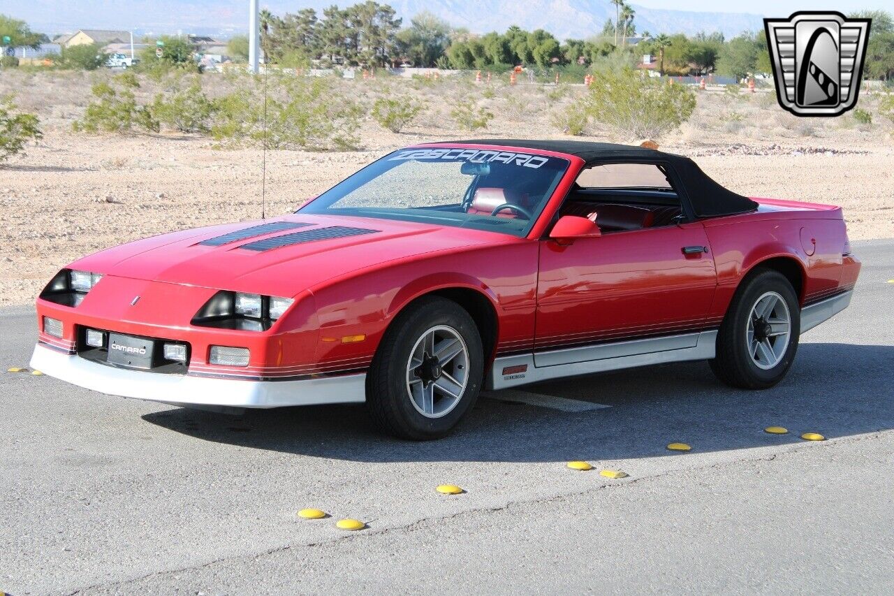 Chevrolet-Camaro-1987-Red-Red-18892-4