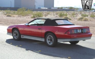 Chevrolet-Camaro-1987-Red-Red-18892-6