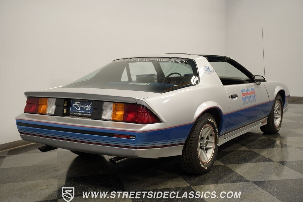 Chevrolet-Camaro-Coupe-1982-Silver-Blue-78296-10