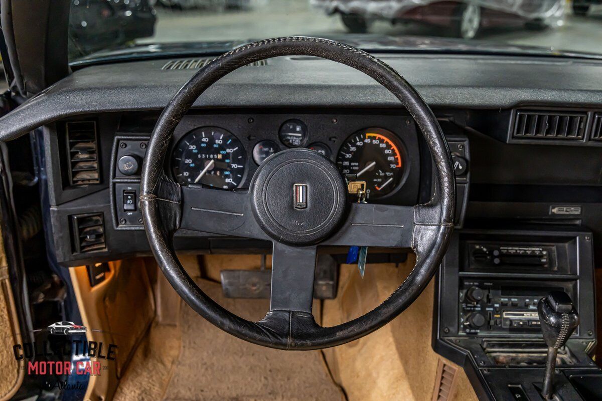 Chevrolet-Camaro-Coupe-1987-Blue-Tan-101685-16