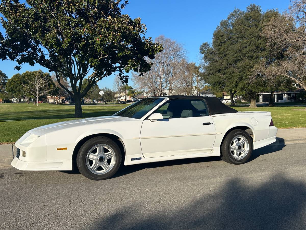 Chevrolet-Camaro-rs-convertible-1991-white-166301-6