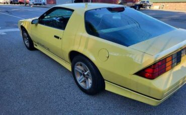 Chevrolet-Camaro-z28-iroc-coupe-1986-89194-6