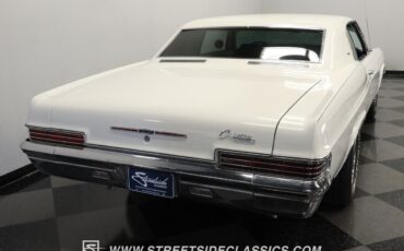 Chevrolet-Caprice-Coupe-1966-White-Blue-9362-9