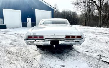 Chevrolet-Caprice-Coupe-1967-White-Blue-16093-10