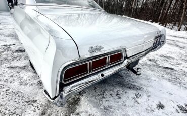 Chevrolet-Caprice-Coupe-1967-White-Blue-16093-28