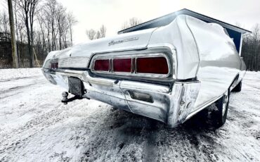 Chevrolet-Caprice-Coupe-1967-White-Blue-16093-30