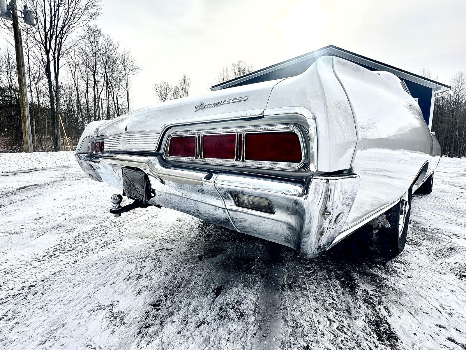 Chevrolet-Caprice-Coupe-1967-White-Blue-16093-30