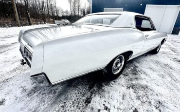 Chevrolet-Caprice-Coupe-1967-White-Blue-16093-31