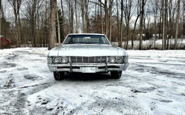 Chevrolet-Caprice-Coupe-1967-White-Blue-16093-5