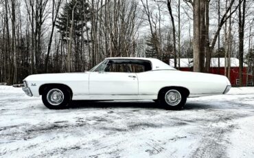 Chevrolet-Caprice-Coupe-1967-White-Blue-16093-8