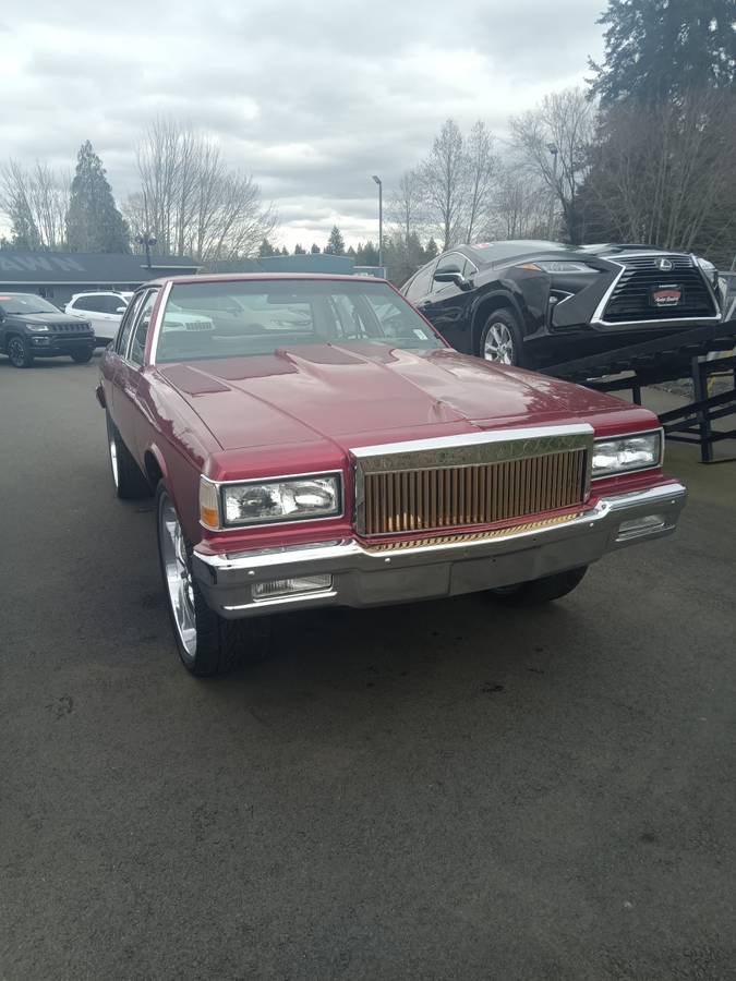 Chevrolet-Caprice-classic-1985-red-798