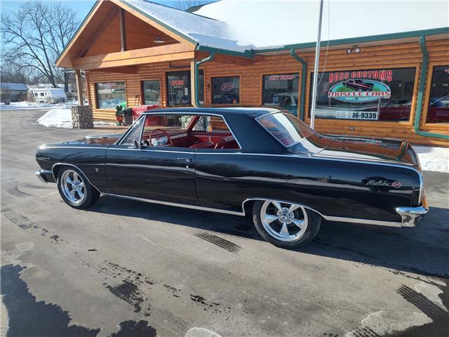 Chevrolet-Chevelle-1964-Black-Red-152094-16