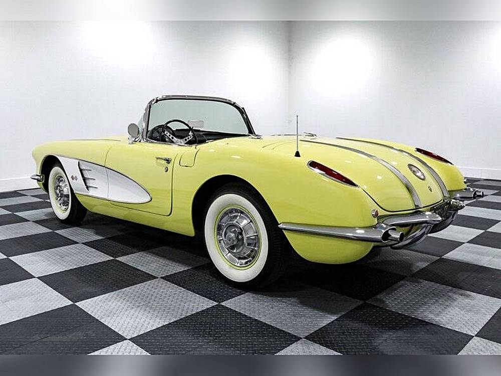 Chevrolet-Corvette-1958-yellow-107116-1