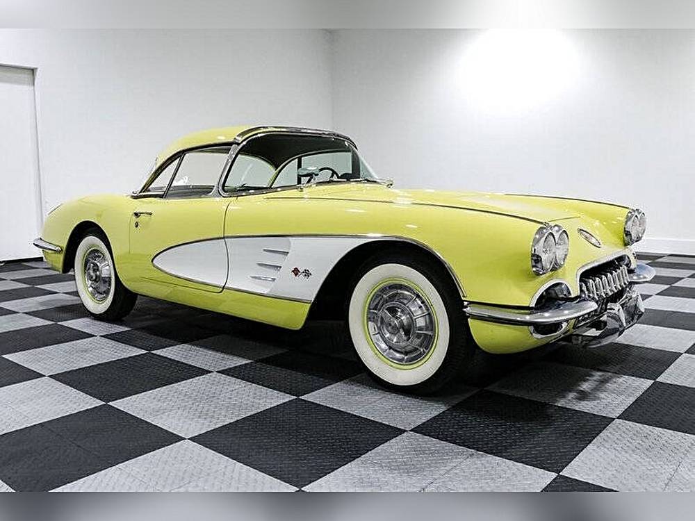 Chevrolet-Corvette-1958-yellow-107116-11