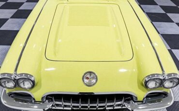 Chevrolet-Corvette-1958-yellow-107116-19