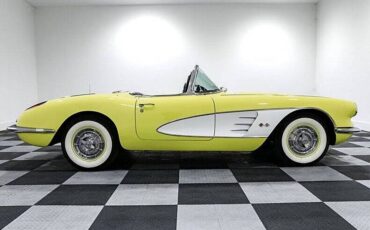 Chevrolet-Corvette-1958-yellow-107116-8