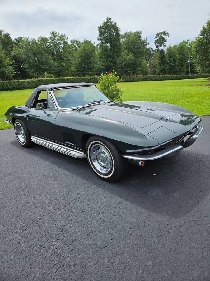 Chevrolet-Corvette-1967-120701-1