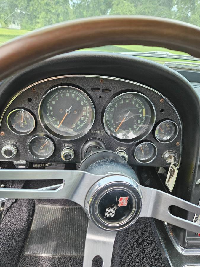 Chevrolet-Corvette-1967-120701-12