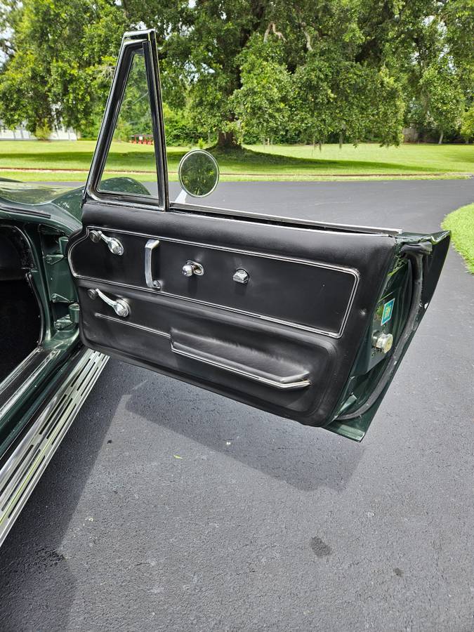 Chevrolet-Corvette-1967-120701-8