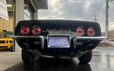 Chevrolet-Corvette-1968-Black-Red-66587-6