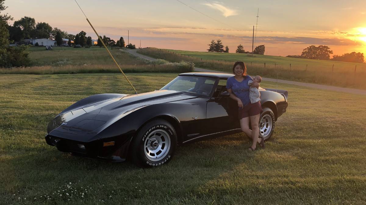 Chevrolet-Corvette-1979-black-100584