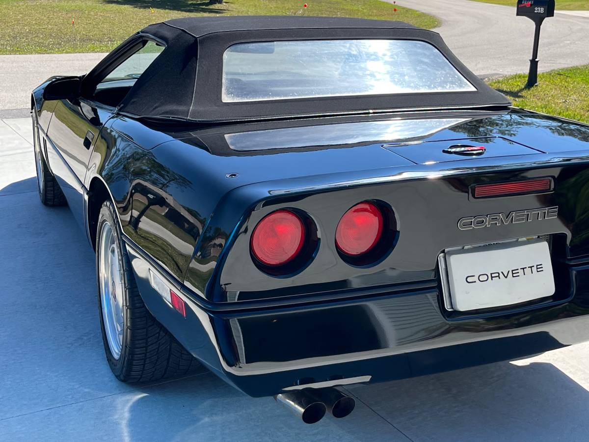 Chevrolet-Corvette-1989-black-75800-2