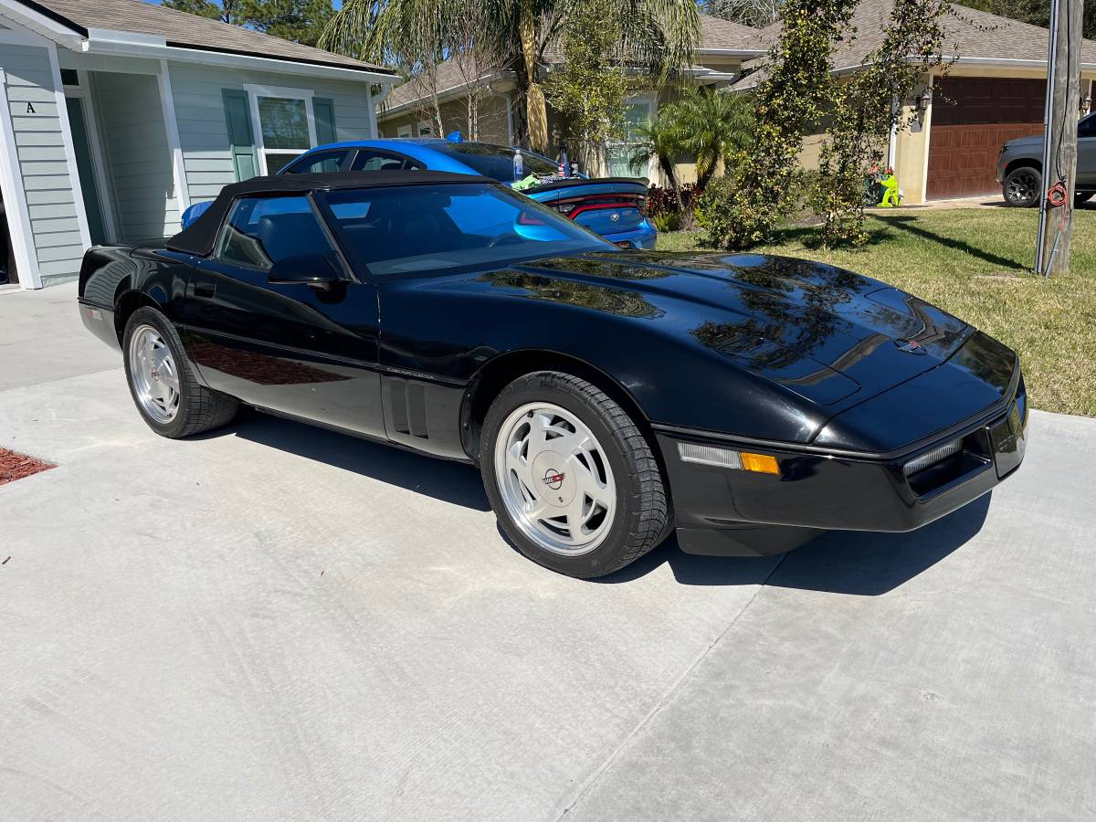 Chevrolet-Corvette-1989-black-75800-21