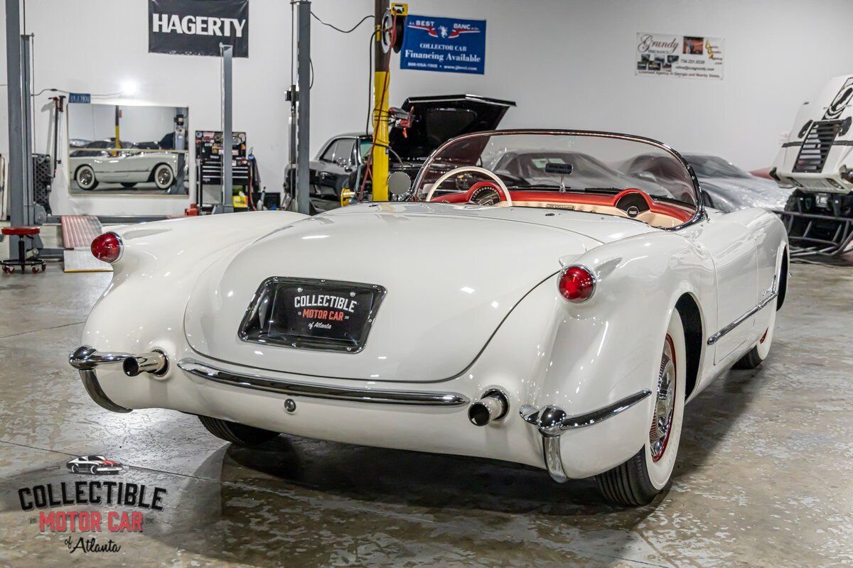 Chevrolet-Corvette-Cabriolet-1954-White-Red-133683-16