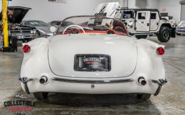 Chevrolet-Corvette-Cabriolet-1954-White-Red-133683-17