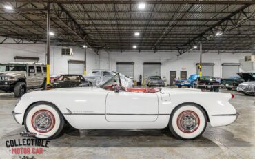 Chevrolet-Corvette-Cabriolet-1954-White-Red-133683-20