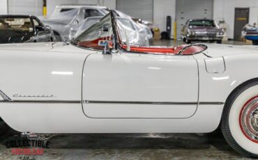 Chevrolet-Corvette-Cabriolet-1954-White-Red-133683-28