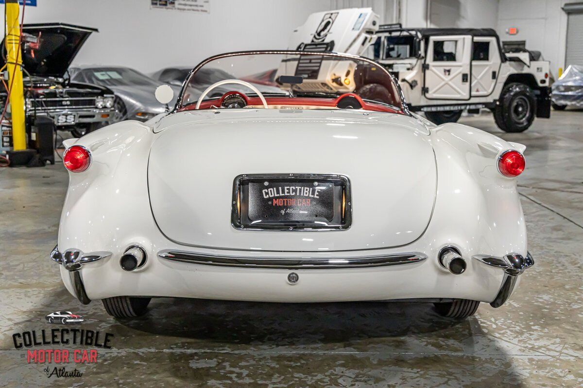 Chevrolet-Corvette-Cabriolet-1954-White-Red-133683-34