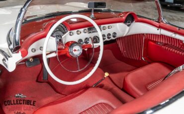 Chevrolet-Corvette-Cabriolet-1954-White-Red-133683-5