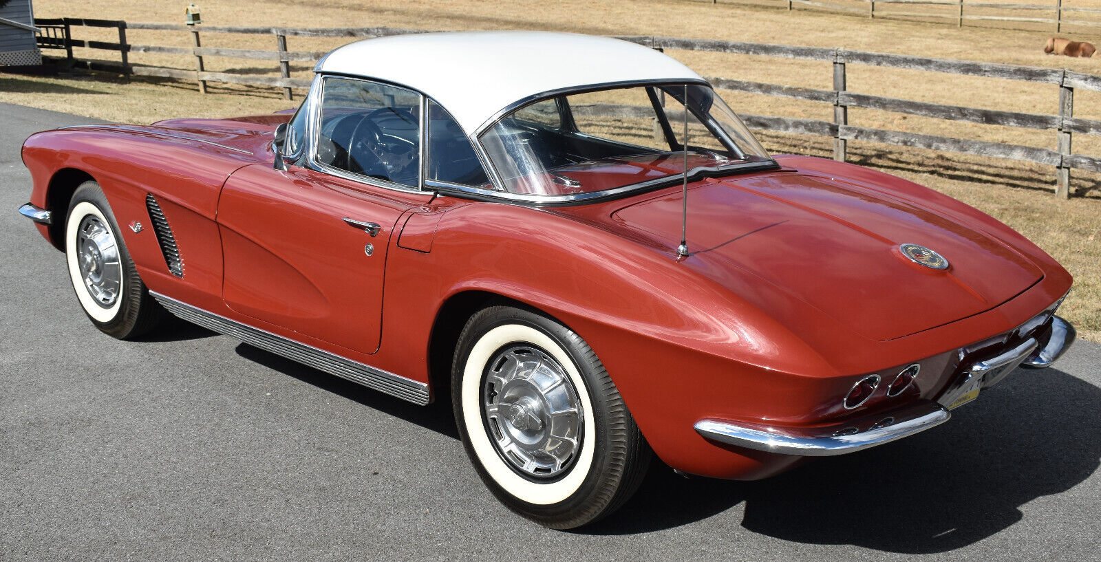 Chevrolet-Corvette-Cabriolet-1962-89319-2