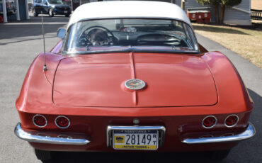 Chevrolet-Corvette-Cabriolet-1962-89319-3