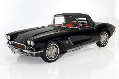 Chevrolet-Corvette-Cabriolet-1962-Black-Red-0-11