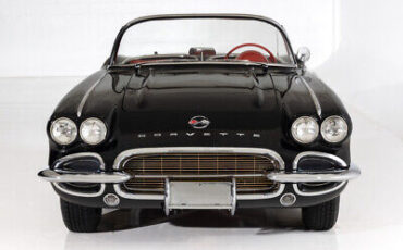 Chevrolet-Corvette-Cabriolet-1962-Black-Red-0-3