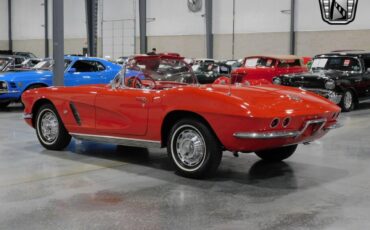 Chevrolet-Corvette-Cabriolet-1962-Red-Red-130696-3