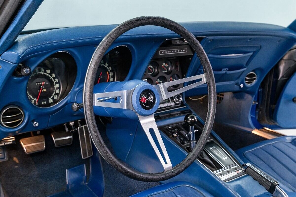 Chevrolet-Corvette-Cabriolet-1971-Blue-Blue-41840-11